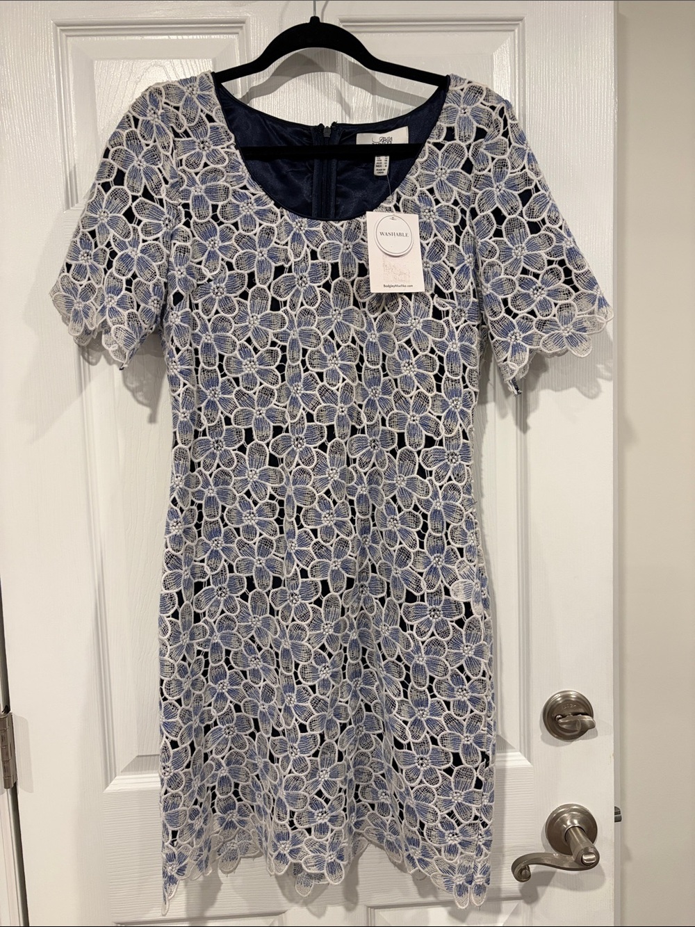 Belle by Badgley Mischka Dress - Women’s size 8 - NWT!!   new designer dresses
